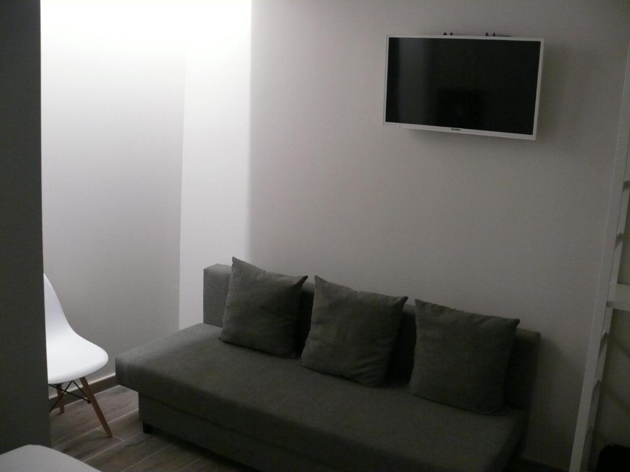 Hostal Bed Of The Sea - Valencia — Photos 1
